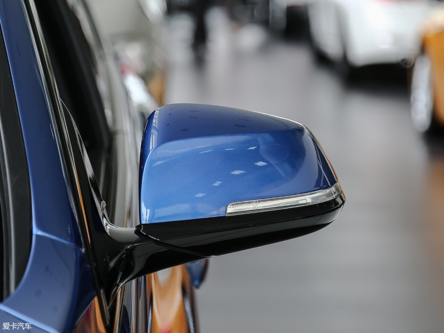 2017R3ϵGT 320i M\