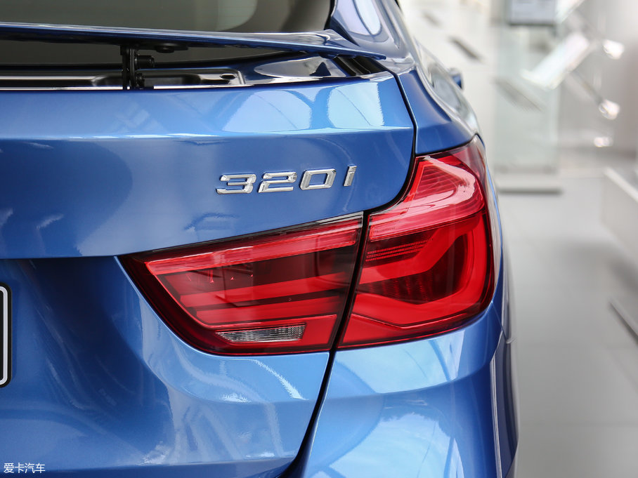 2017R3ϵGT 320i M\