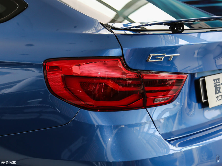 2017R3ϵGT 320i M\