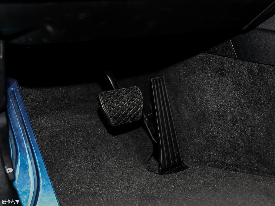 2017R3ϵGT 320i M\