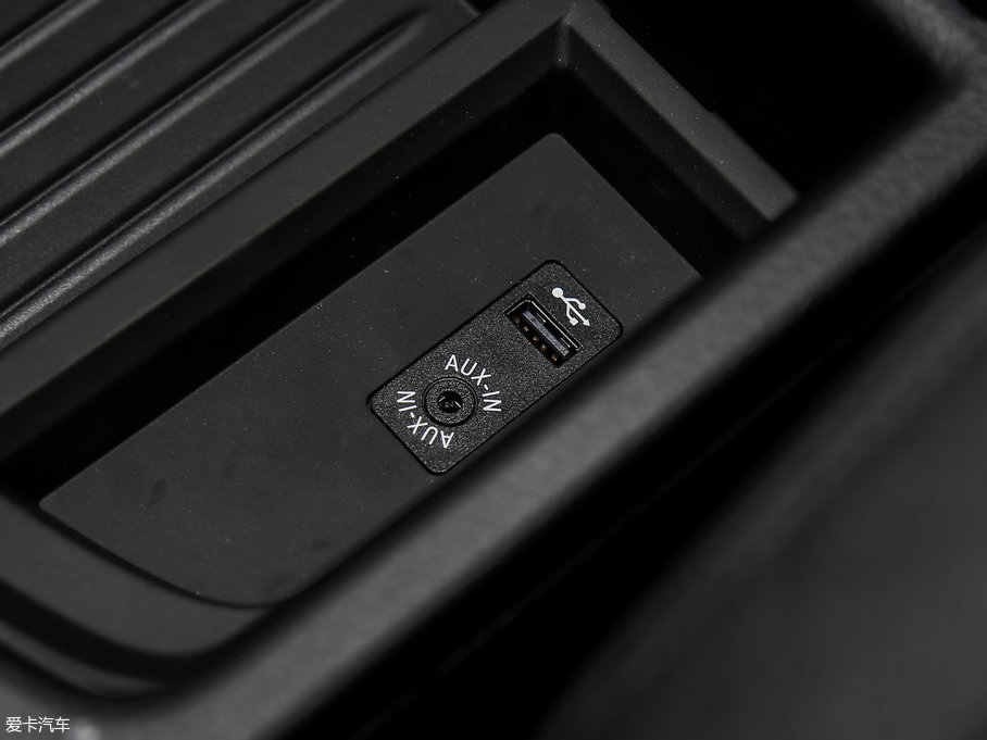 2017R3ϵGT 320i M\