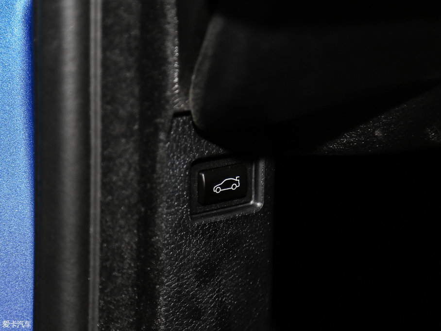 2017R3ϵGT 320i M\