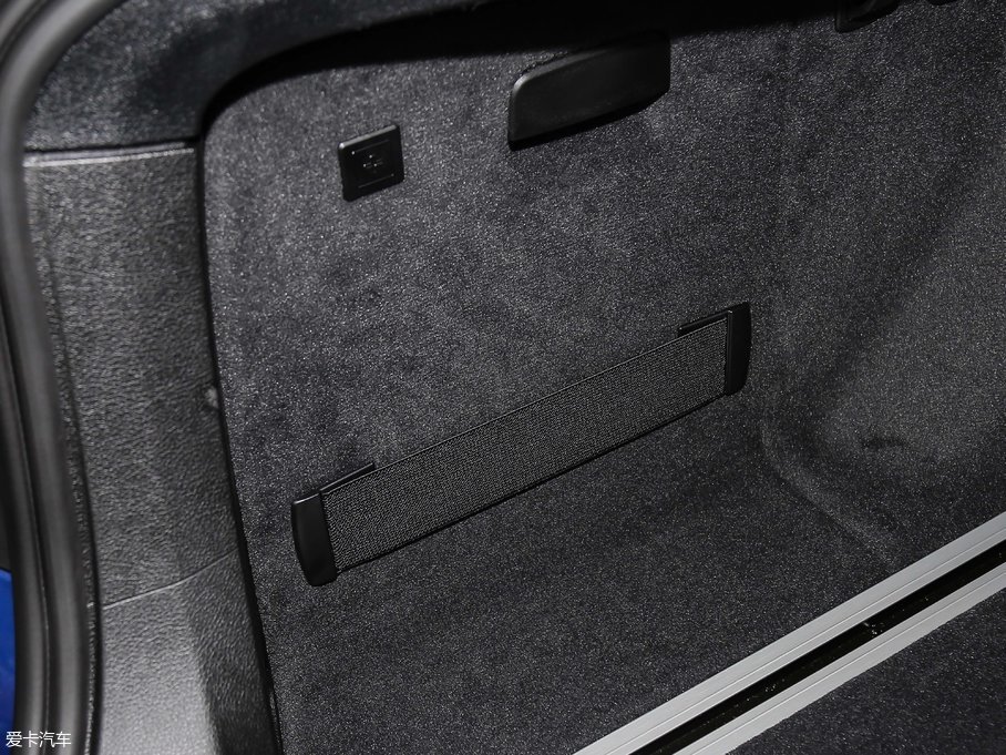 2017R3ϵGT 320i M\