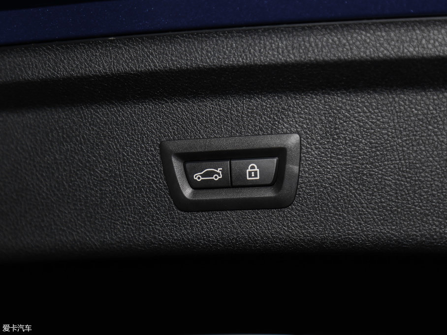 2017R3ϵGT 320i M\