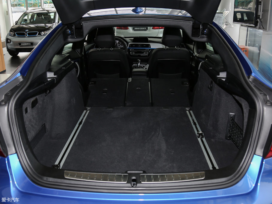 2017R3ϵGT 320i M\