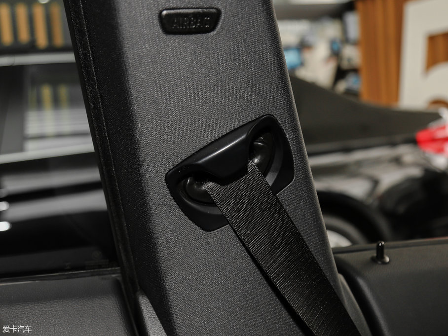 2017R3ϵGT 320i M\