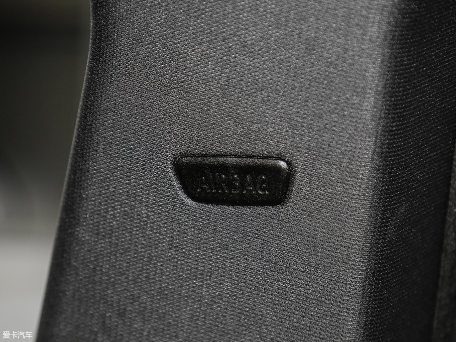 2017R3ϵGT 320i M\