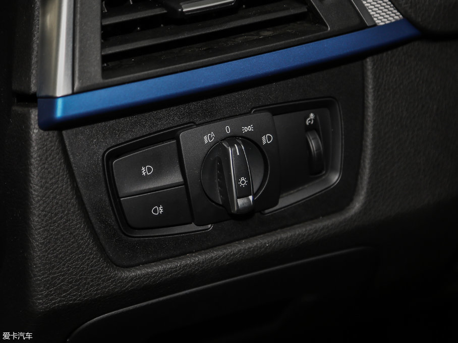 2017R3ϵGT 320i M\