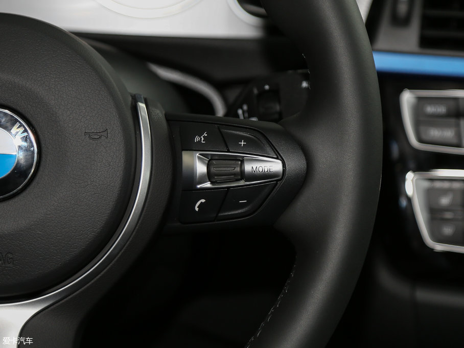 2017R3ϵGT 320i M\