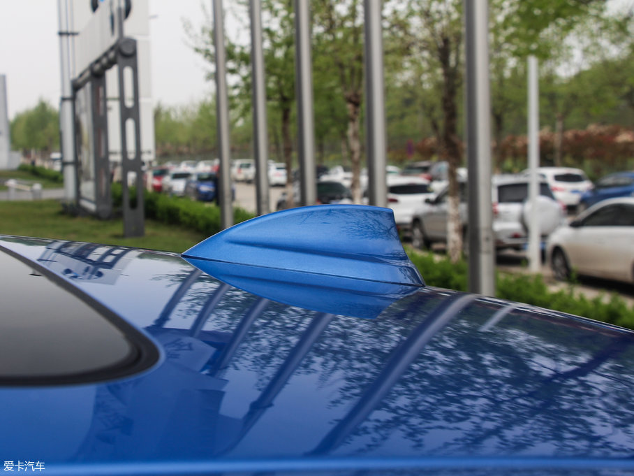 2017R3ϵGT 330i xDrive M\