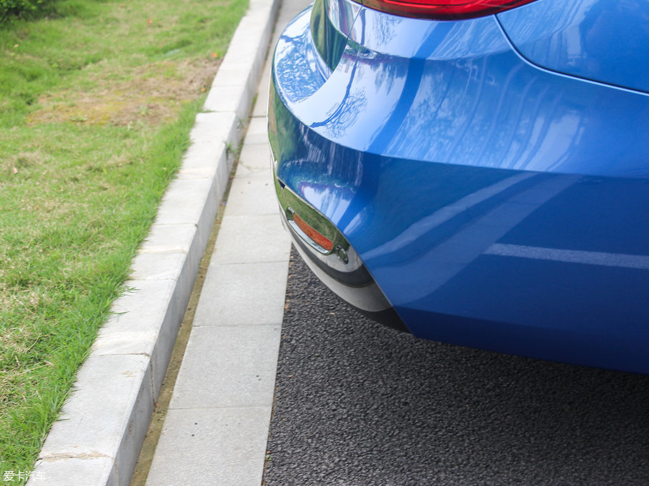 2017R3ϵGT 330i xDrive M\