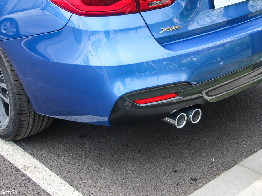 2017R3ϵGT 330i xDrive M\