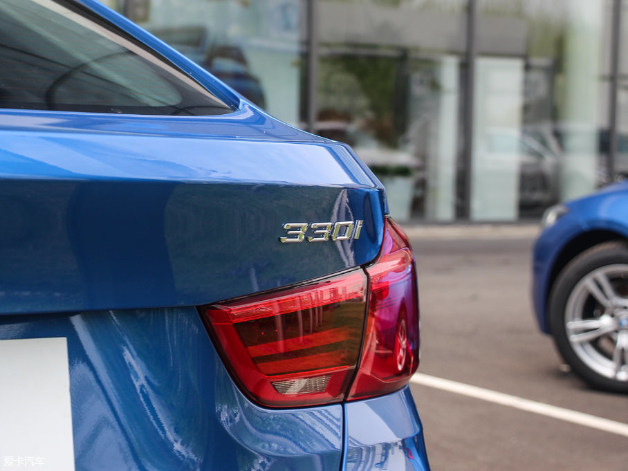 2017R3ϵGT 330i xDrive M\