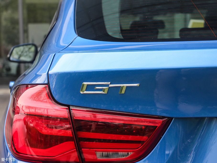 2017R3ϵGT 330i xDrive M\