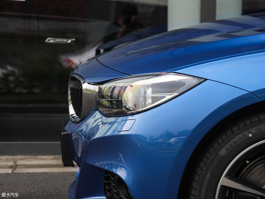 2017R3ϵGT 330i xDrive M\