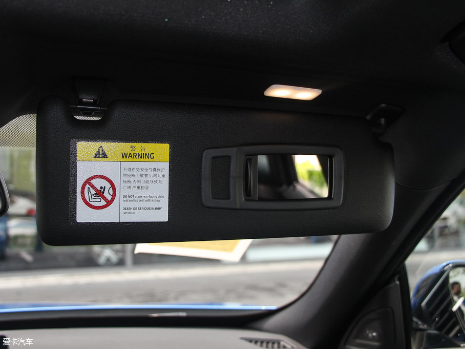 2017R3ϵGT 330i xDrive M\