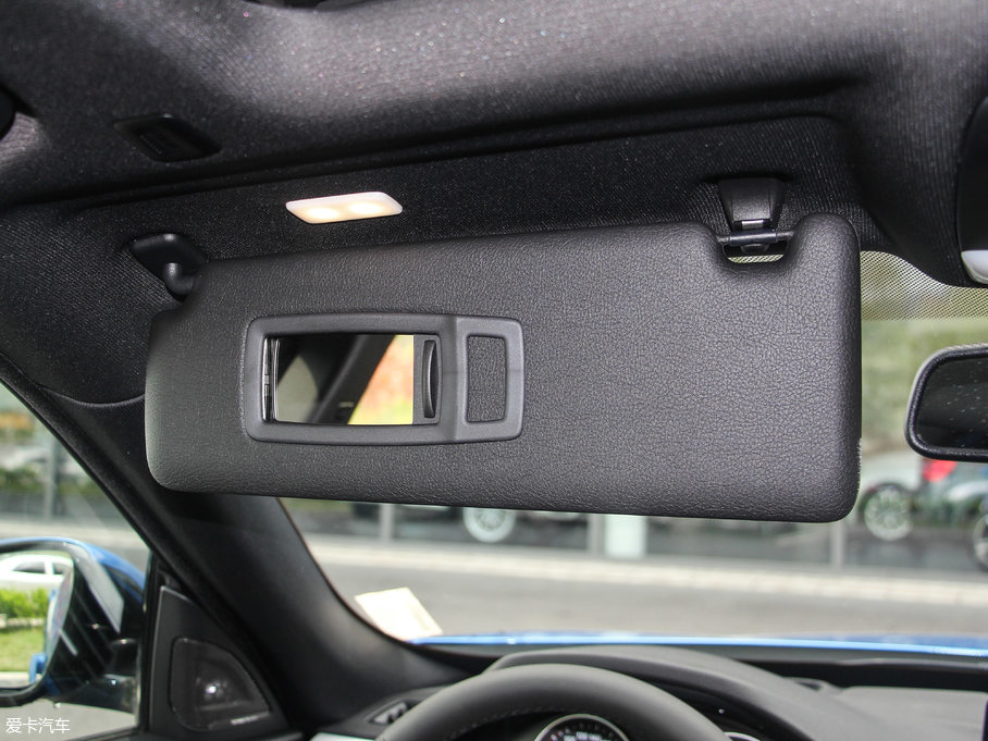 2017R3ϵGT 330i xDrive M\