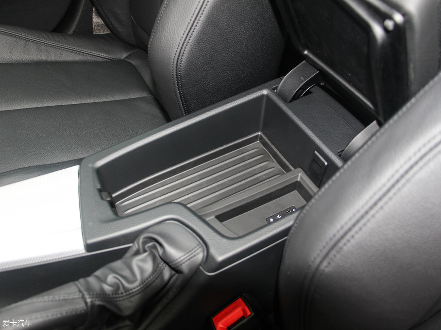 2017R3ϵGT 330i xDrive M\