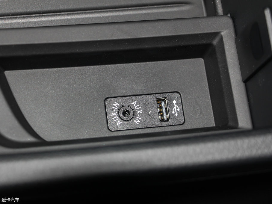 2017��R3ϵGT 330i xDrive M�\(y��n)��(d��ng)��