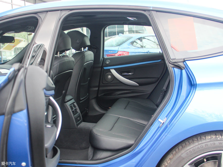 2017R3ϵGT 330i xDrive M\