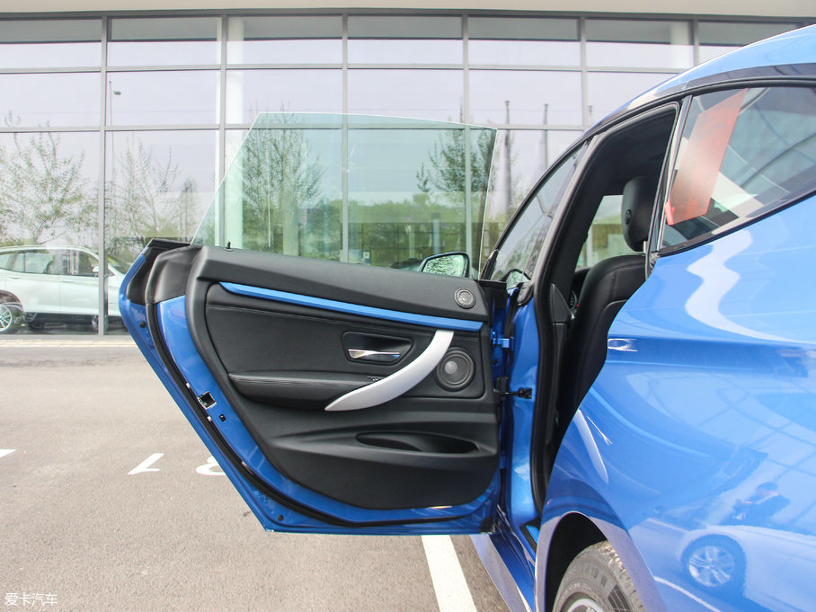 2017R3ϵGT 330i xDrive M\