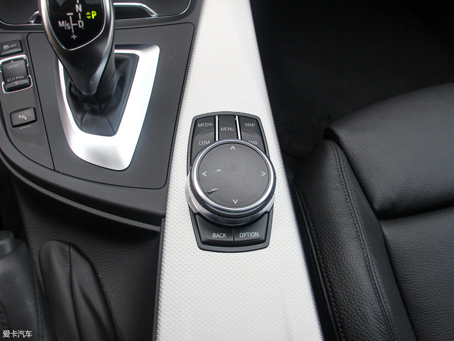 2017R3ϵGT 330i xDrive M\