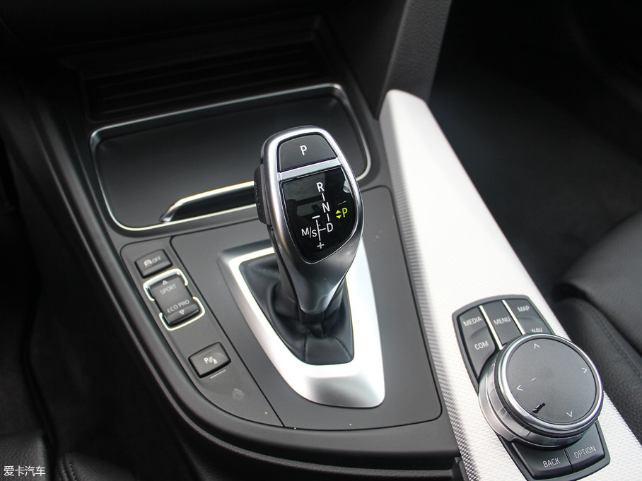 2017R3ϵGT 330i xDrive M\