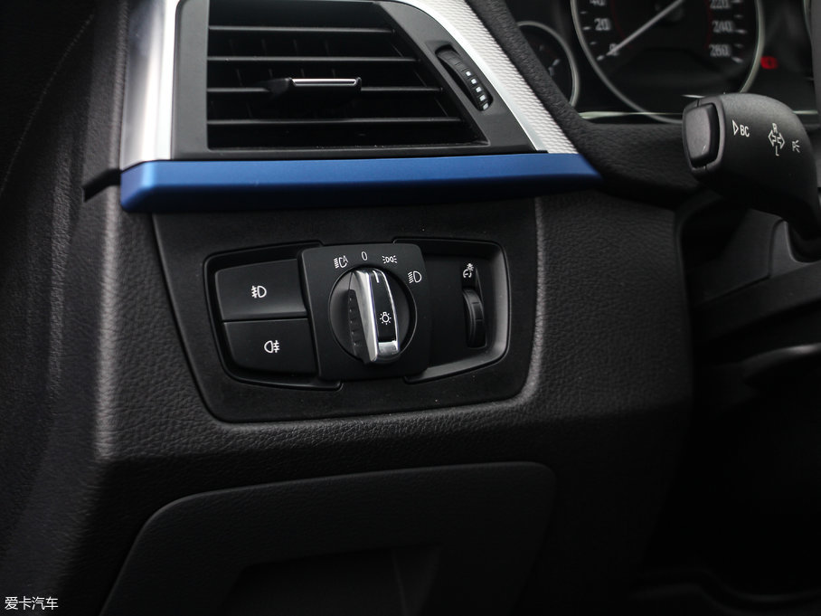 2017R3ϵGT 330i xDrive M\