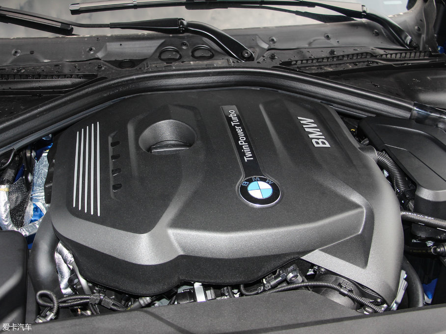 2017R3ϵGT 330i xDrive M\