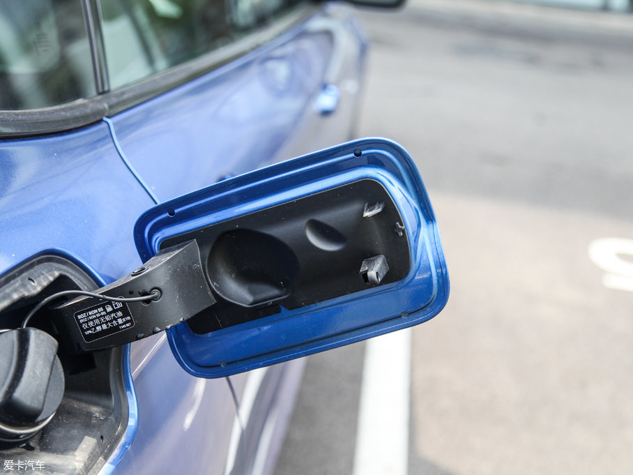 2017R3ϵGT 320i M\