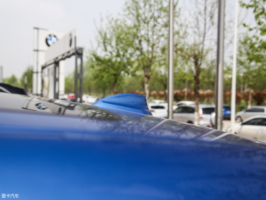 2017R3ϵGT 320i M\