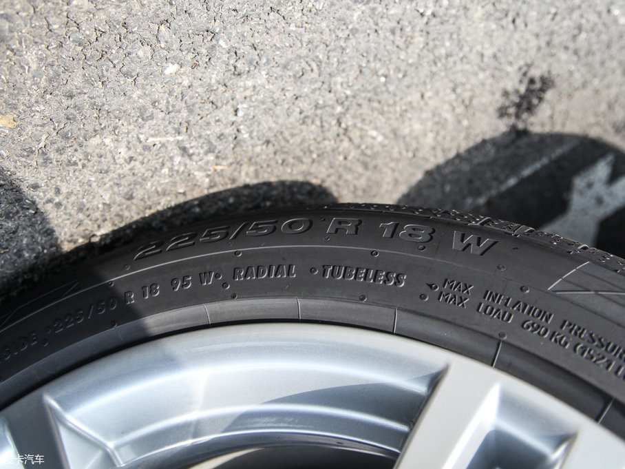 2017R3ϵGT 320i M\