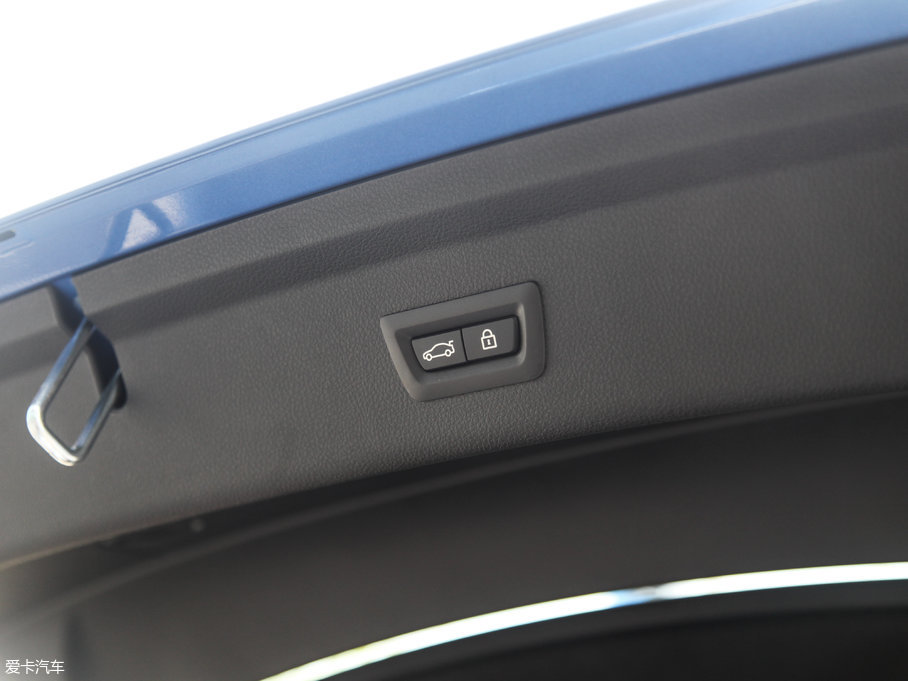 2017R3ϵGT 320i M\