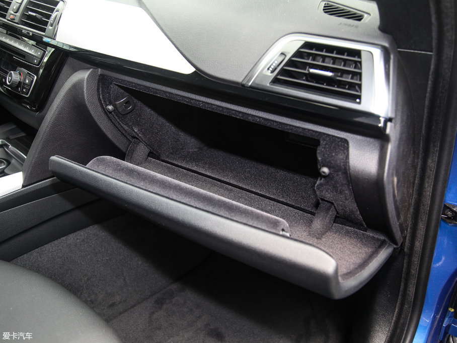 2017R3ϵGT 320i M\