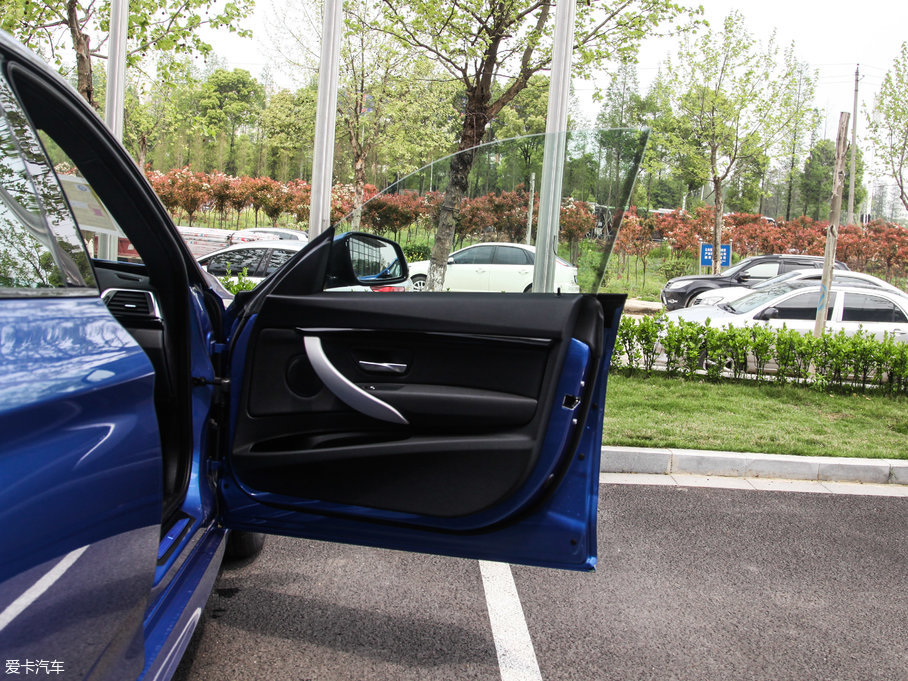 2017R3ϵGT 320i M\