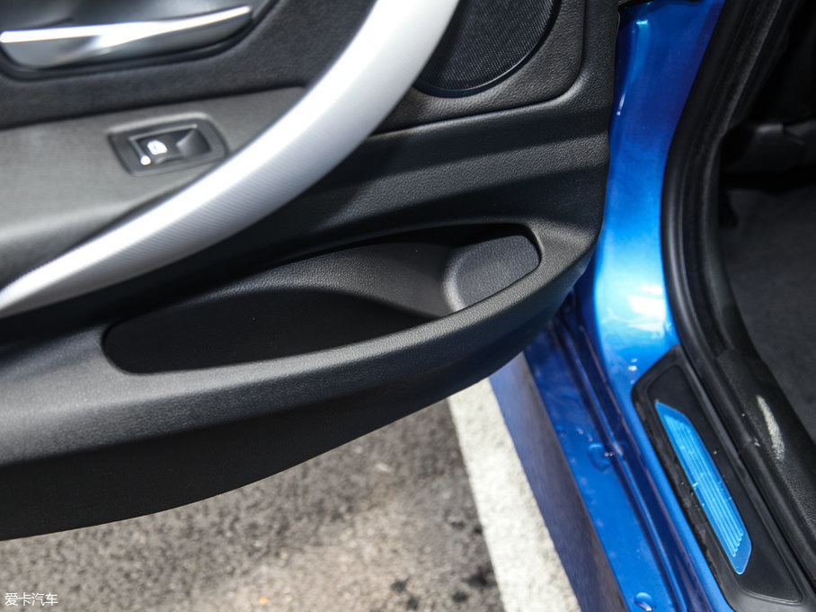 2017R3ϵGT 320i M\