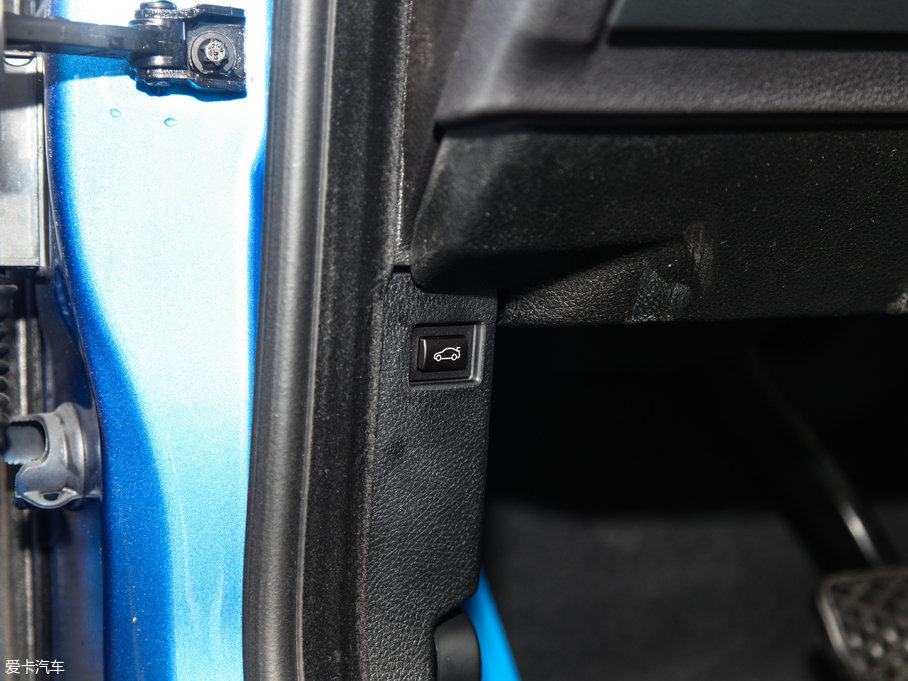 2017R3ϵGT 320i M\