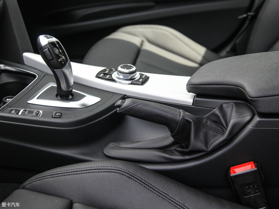 2017R3ϵGT 320i M\