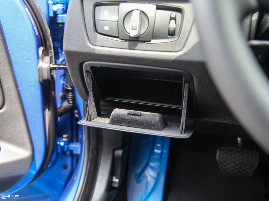 2017R3ϵGT 320i M\