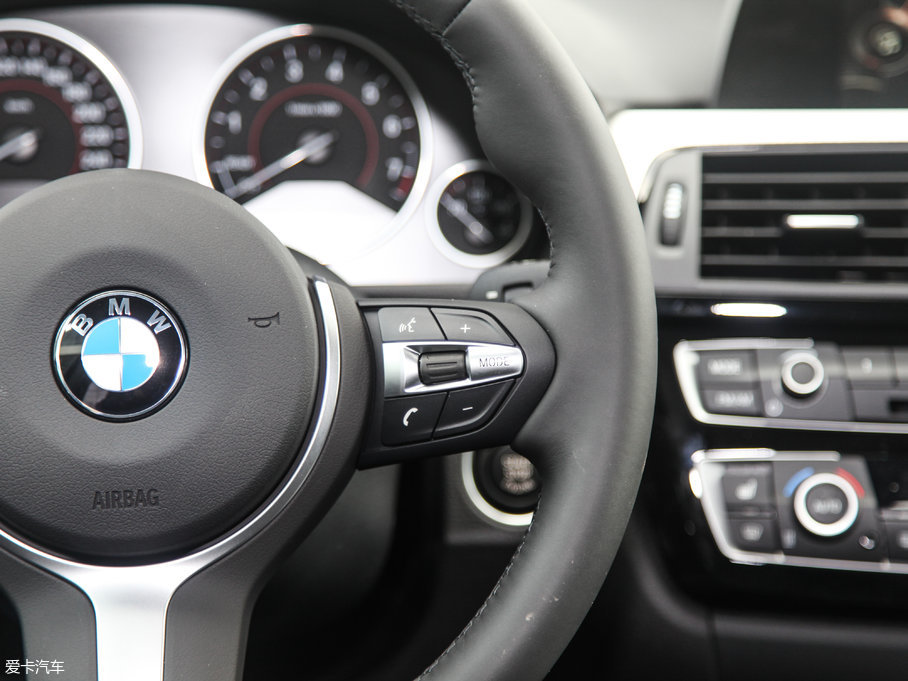 2017R3ϵGT 320i M\