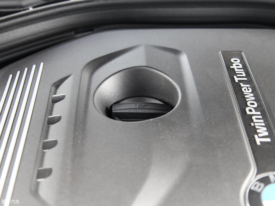 2017R3ϵGT 320i M\