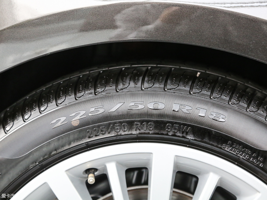 2017R3ϵGT 320i AOӋb