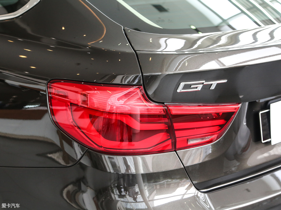 2017R3ϵGT 320i AOӋb