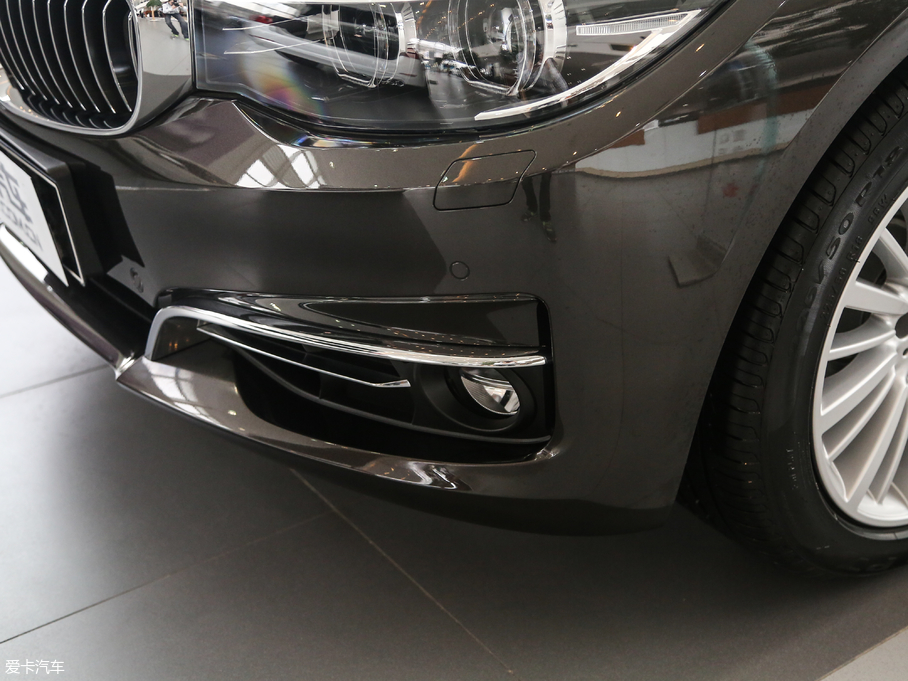 2017R3ϵGT 320i AOӋb