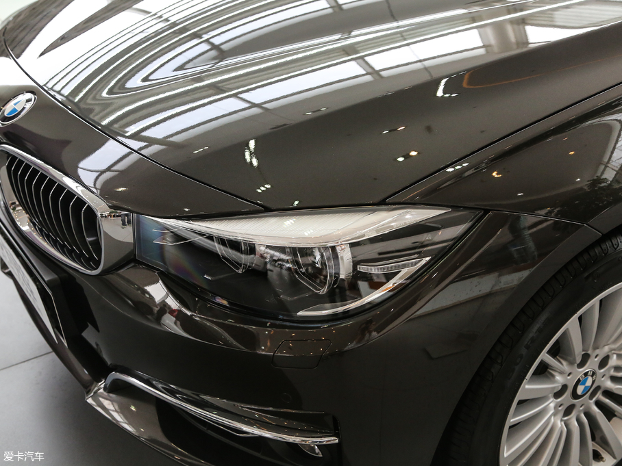 2017R3ϵGT 320i AOӋb