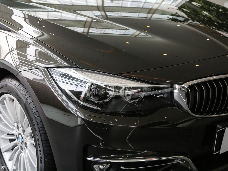 2017R3ϵGT 320i AOӋb