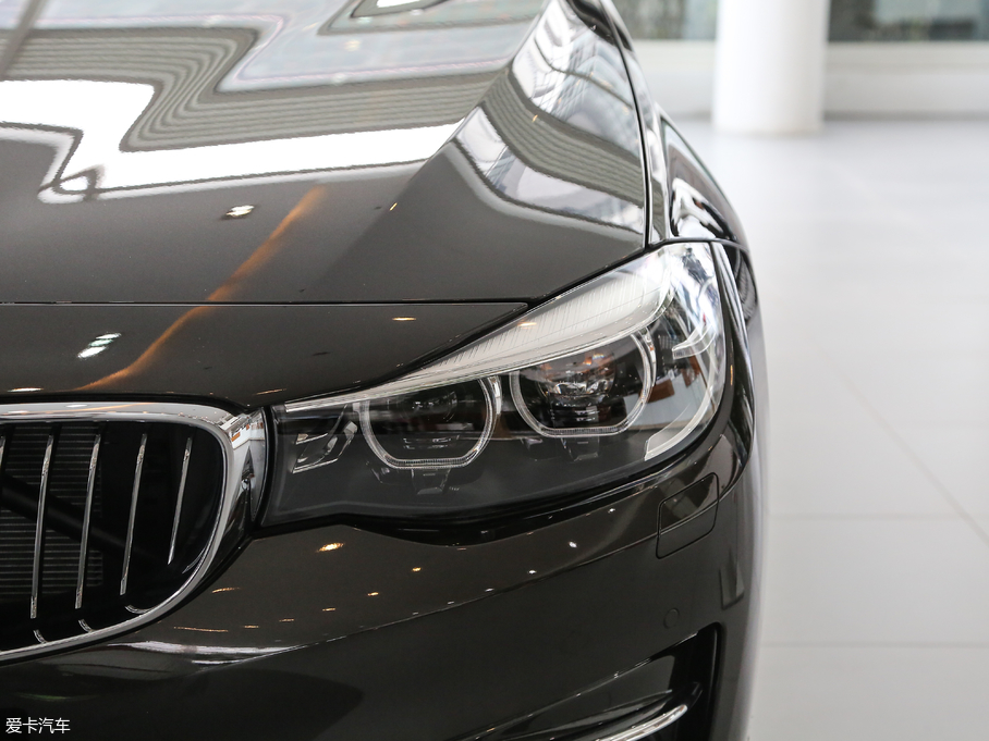 2017R3ϵGT 320i AOӋb