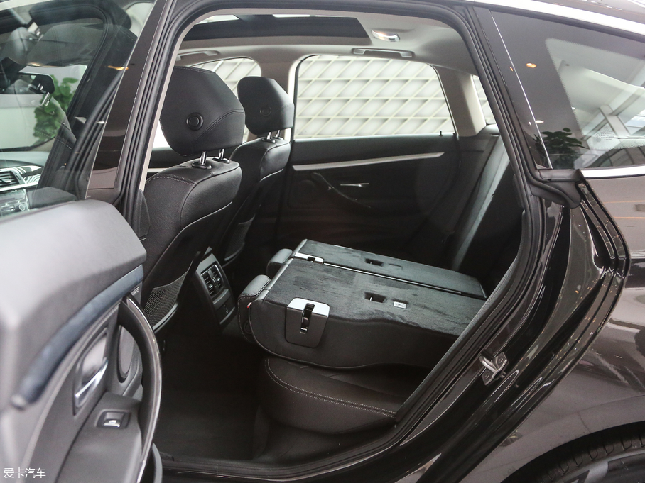 2017R3ϵGT 320i AOӋb