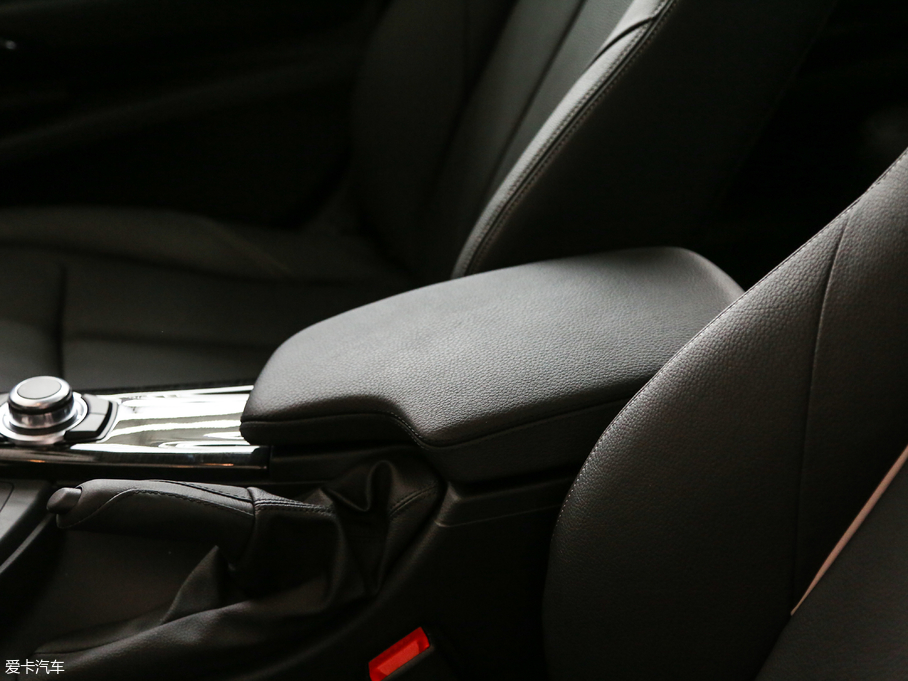 2017R3ϵGT 320i AOӋb