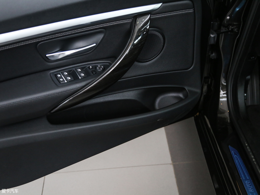 2017R3ϵGT 320i AOӋb